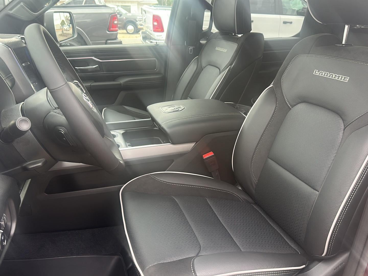 2026 RAM 1500 RAM 1500 LARAMIE CREW CAB 4X4 5'7' BOX