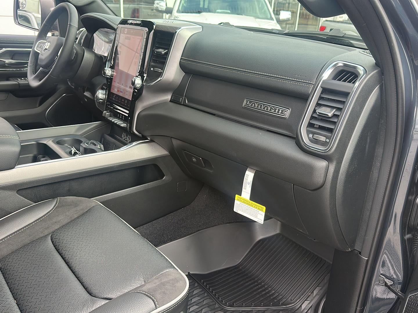 2026 RAM 1500 RAM 1500 LARAMIE CREW CAB 4X4 5'7' BOX