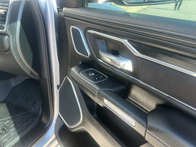 2023 RAM 1500 Laramie Crew Cab 4x4 5'7' Box