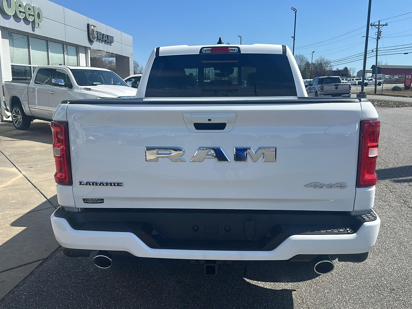 2026 RAM 1500 RAM 1500 LARAMIE CREW CAB 4X4 5'7' BOX