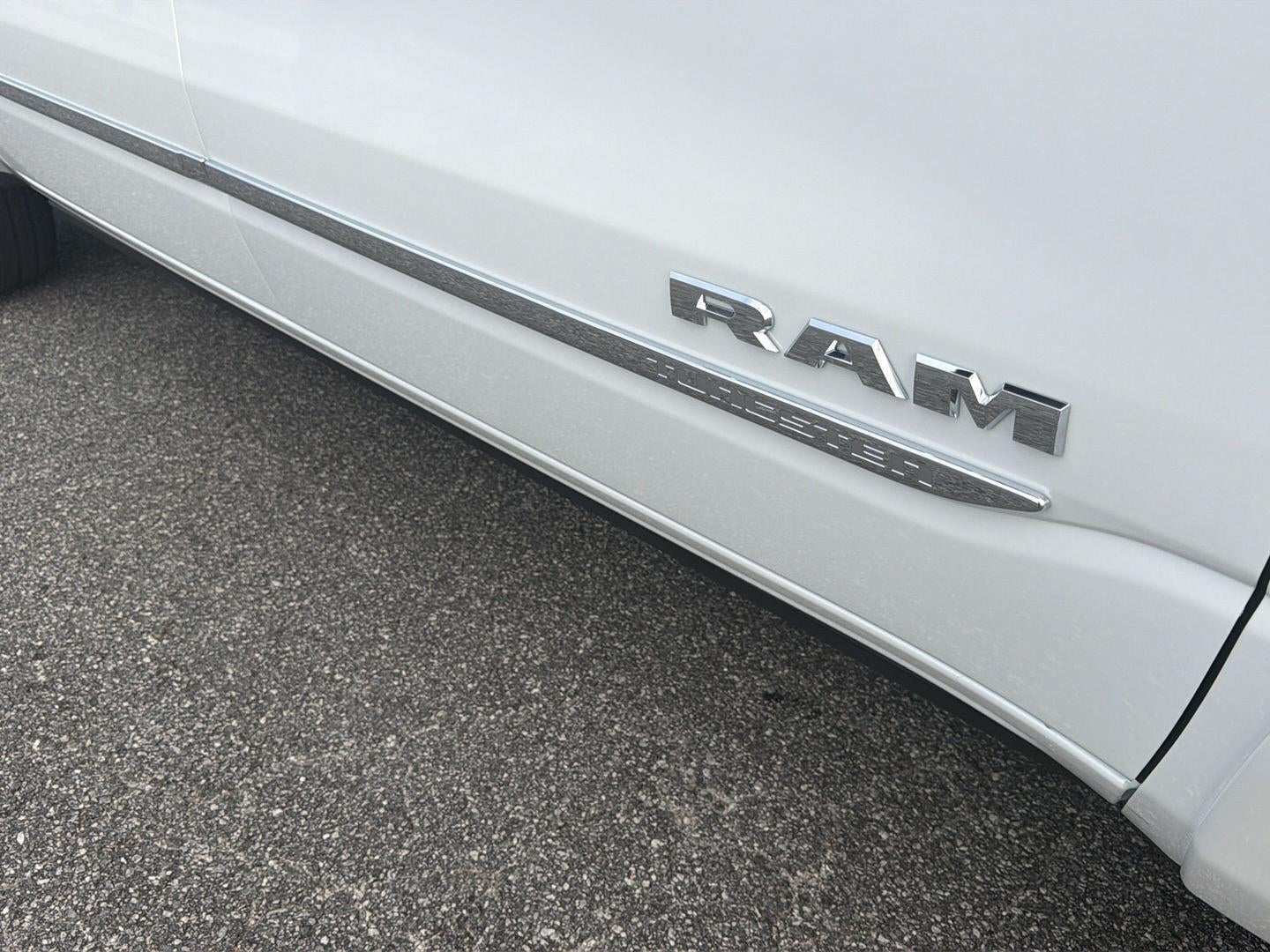 2027 RAM 1500 RAM 1500 TUNGSTEN CREW CAB 4X4 5'7' BOX
