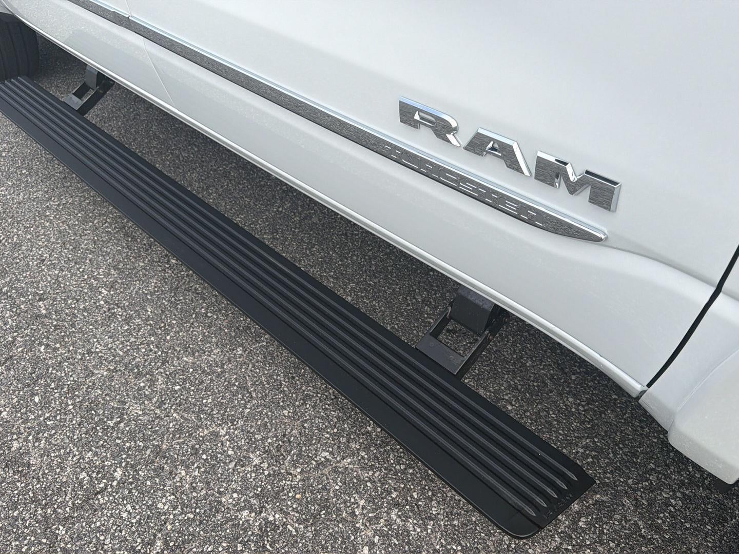 2027 RAM 1500 RAM 1500 TUNGSTEN CREW CAB 4X4 5'7' BOX