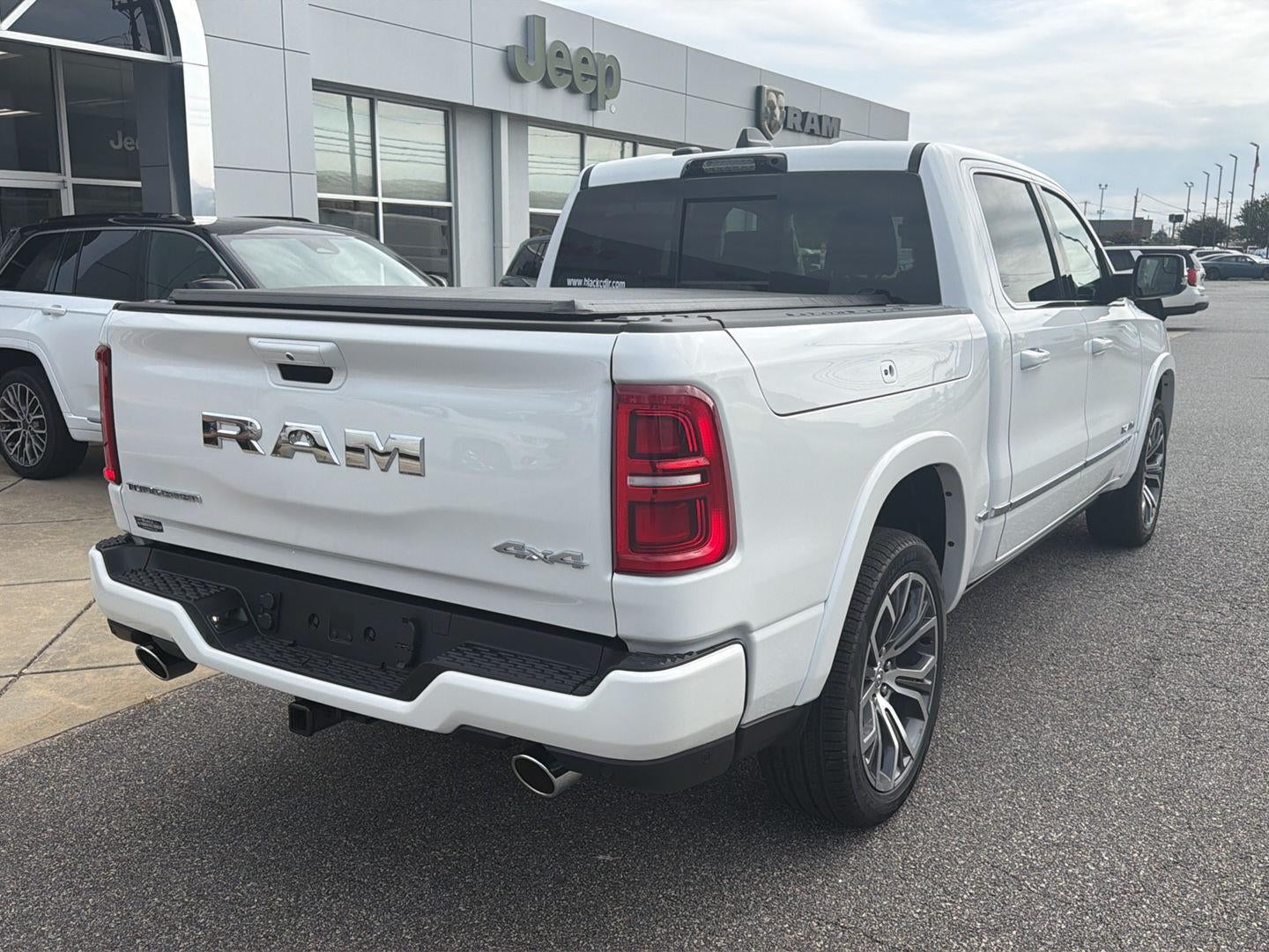 2027 RAM 1500 RAM 1500 TUNGSTEN CREW CAB 4X4 5'7' BOX