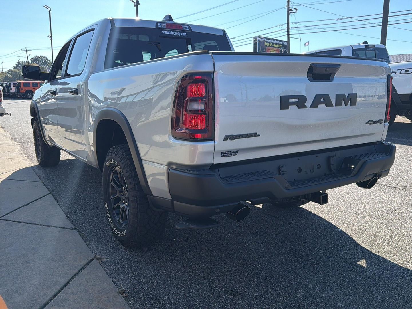 2027 RAM 1500 RAM 1500 REBEL CREW CAB 4X4 5'7' BOX