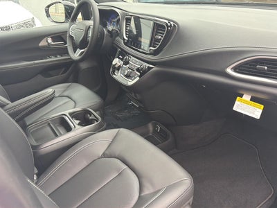 2027 Chrysler Pacifica PACIFICA SELECT
