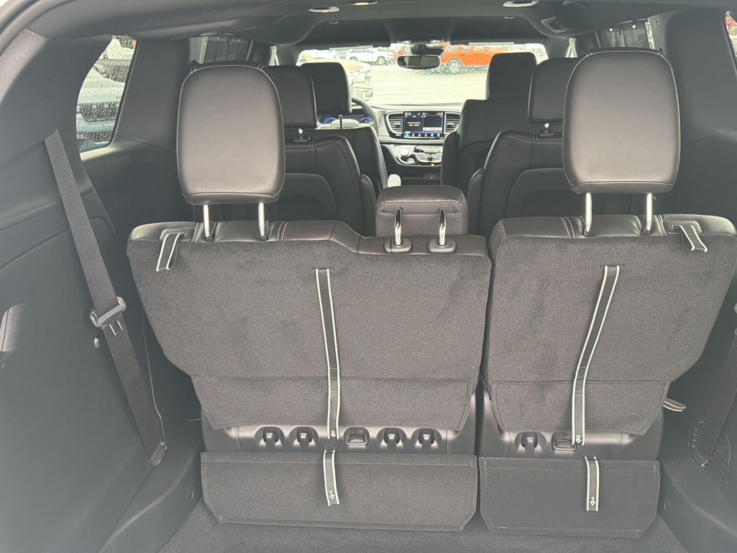 2027 Chrysler Pacifica PACIFICA SELECT