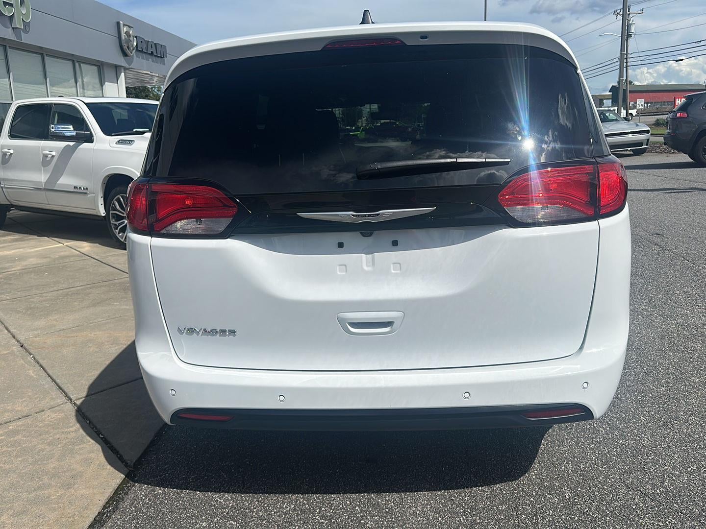2026 Chrysler Voyager VOYAGER LX