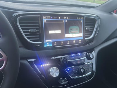 2026 Chrysler Voyager VOYAGER LX