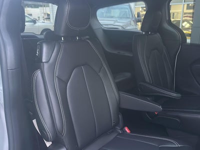 2026 Chrysler Voyager VOYAGER LX