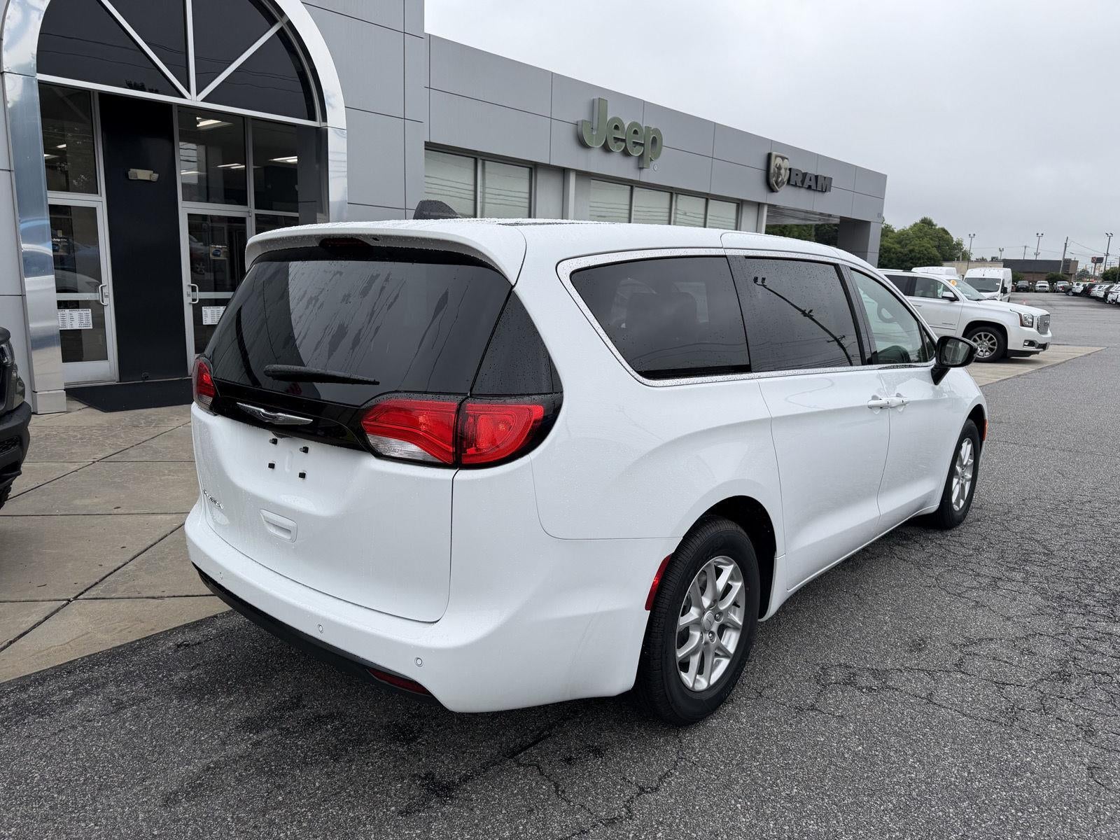 2027 Chrysler Pacifica PACIFICA LX