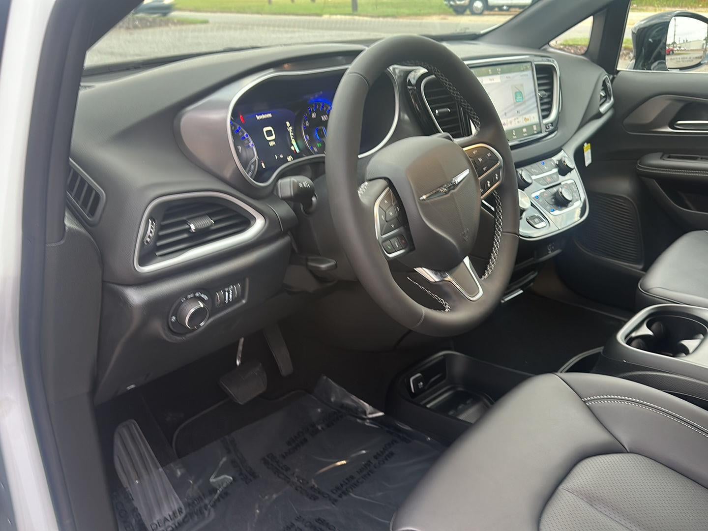 2026 Chrysler Voyager VOYAGER LX