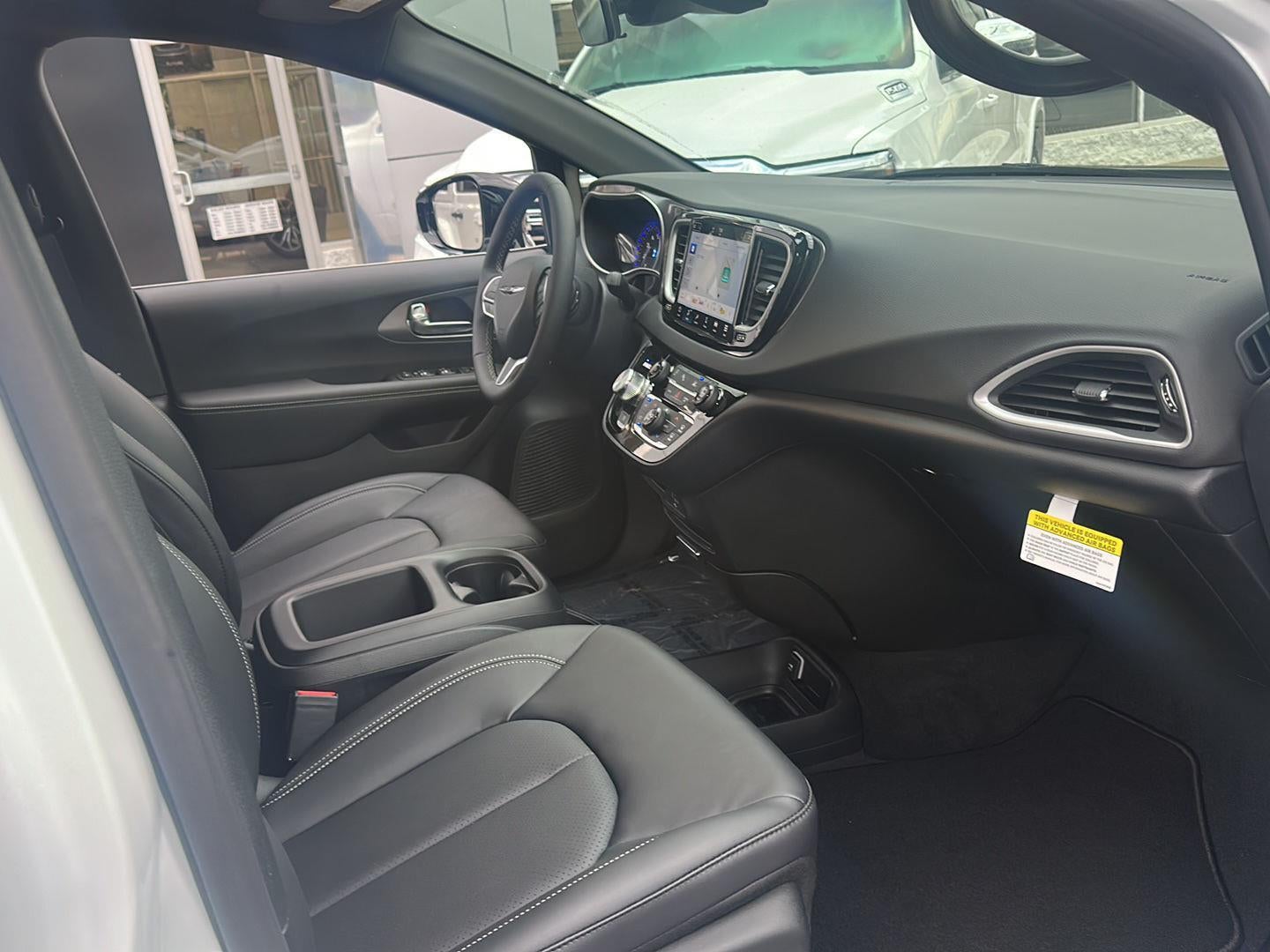 2026 Chrysler Voyager VOYAGER LX