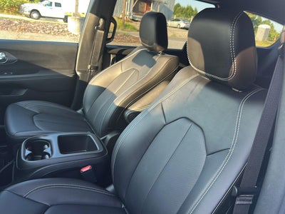 2026 Chrysler Voyager VOYAGER LX