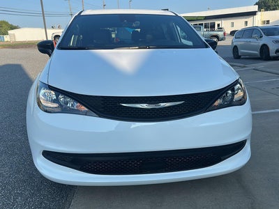 2026 Chrysler Voyager VOYAGER LX