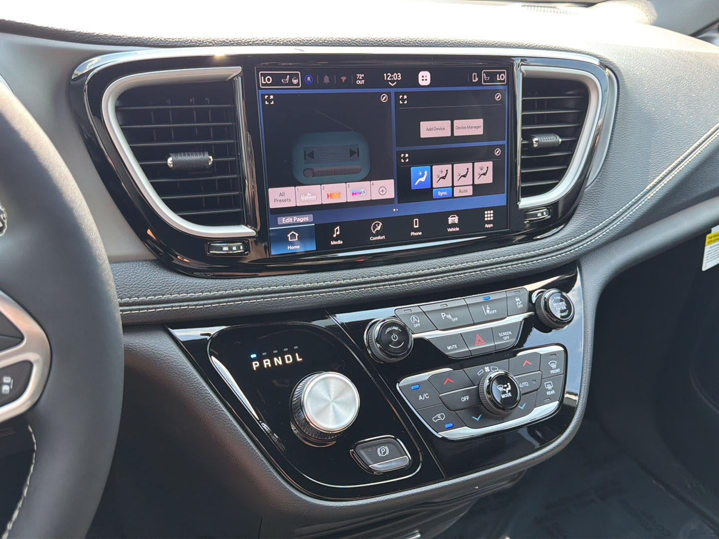 2027 Chrysler Pacifica PACIFICA SELECT AWD