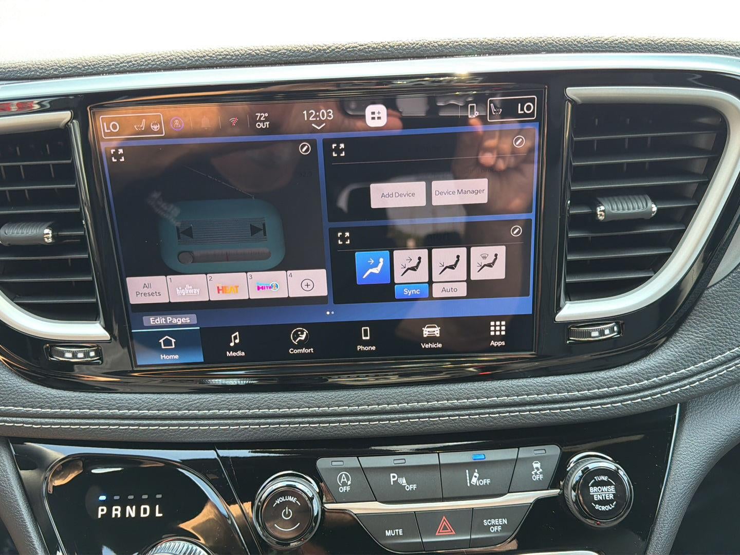 2027 Chrysler Pacifica PACIFICA SELECT AWD