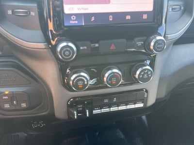 2026 RAM 3500 RAM 3500 TRADESMAN CREW CAB 4X4 8' BOX