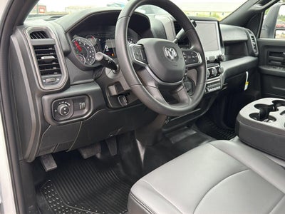 2026 RAM 3500 RAM 3500 TRADESMAN CREW CAB 4X4 8' BOX