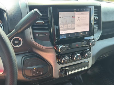 2027 RAM 3500 RAM 3500 TRADESMAN CREW CAB 4X4 8' BOX