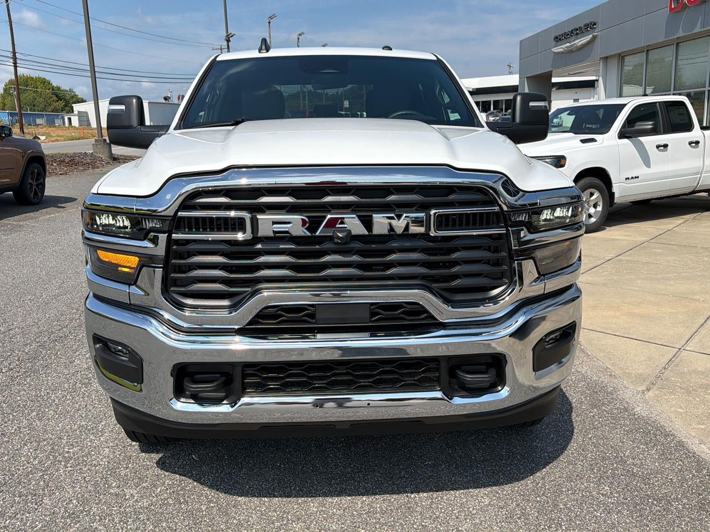2027 RAM 3500 RAM 3500 TRADESMAN CREW CAB 4X4 8' BOX