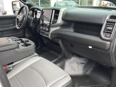 2027 RAM 3500 RAM 3500 TRADESMAN CREW CAB 4X4 8' BOX