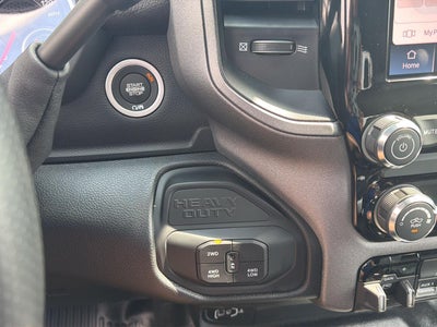 2027 RAM 3500 RAM 3500 TRADESMAN CREW CAB 4X4 8' BOX