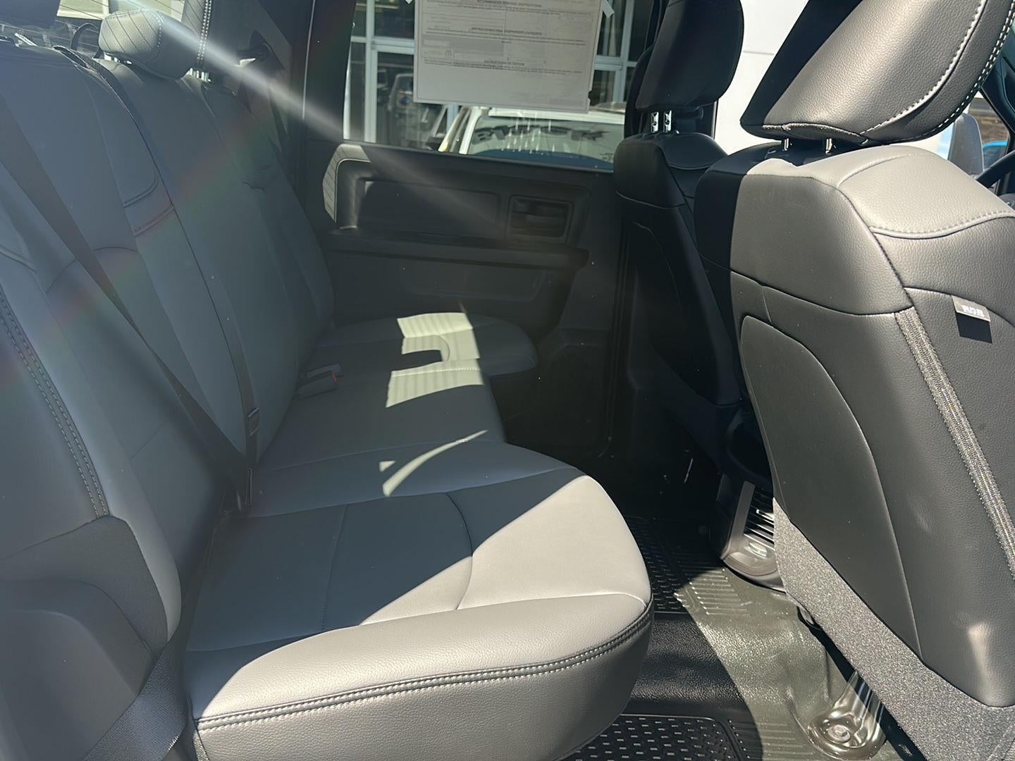 2026 RAM 3500 RAM 3500 TRADESMAN CREW CAB 4X4 8' BOX