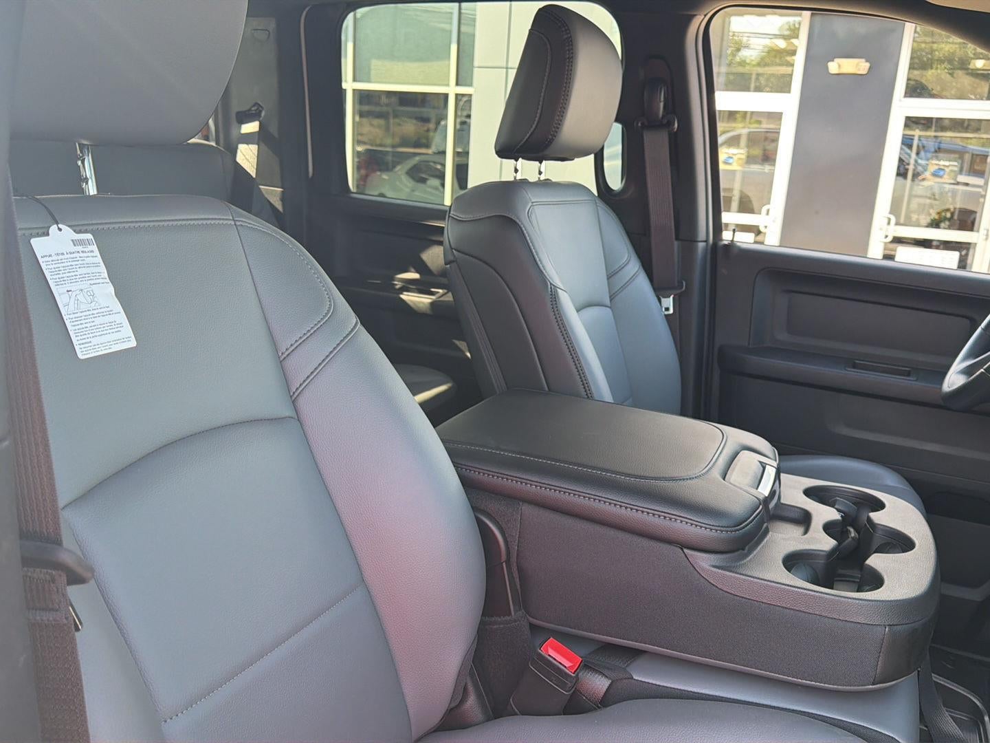 2026 RAM 3500 RAM 3500 TRADESMAN CREW CAB 4X4 8' BOX