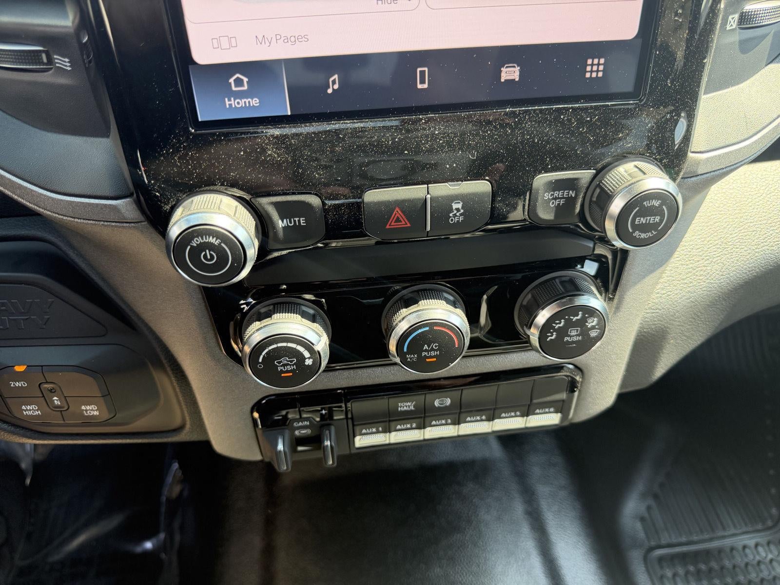 2027 RAM 3500 RAM 3500 TRADESMAN CREW CAB 4X4 8' BOX