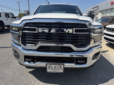 2027 RAM 3500 RAM 3500 TRADESMAN CREW CAB 4X4 8' BOX