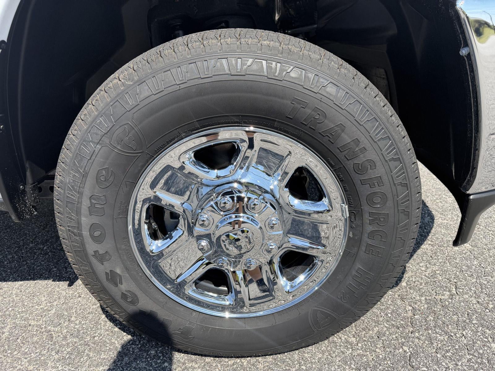 2027 RAM 3500 RAM 3500 TRADESMAN CREW CAB 4X4 8' BOX