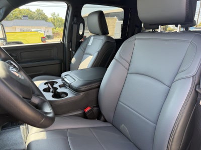 2027 RAM 3500 RAM 3500 TRADESMAN CREW CAB 4X4 8' BOX