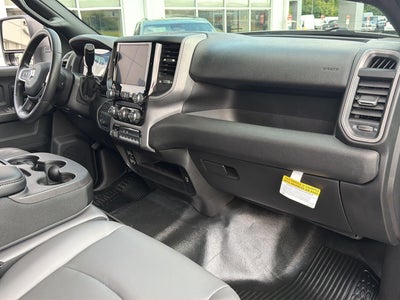 2027 RAM 3500 RAM 3500 TRADESMAN CREW CAB 4X4 8' BOX