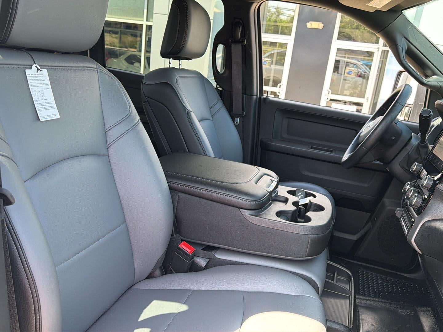 2026 RAM 3500 RAM 3500 TRADESMAN CREW CAB 4X4 8' BOX
