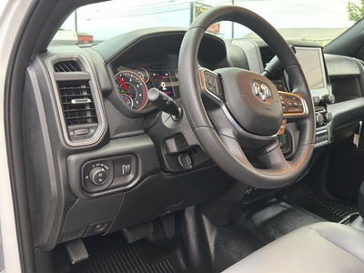 2027 RAM 3500 RAM 3500 TRADESMAN CREW CAB 4X4 8' BOX