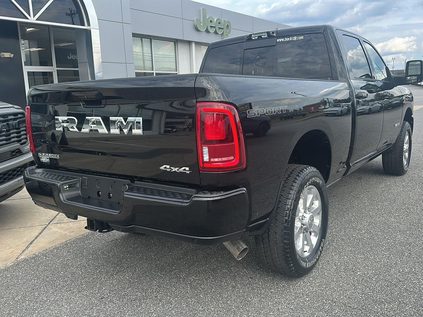 2026 RAM 2500 RAM 2500 LARAMIE CREW CAB 4X4 6'4' BOX