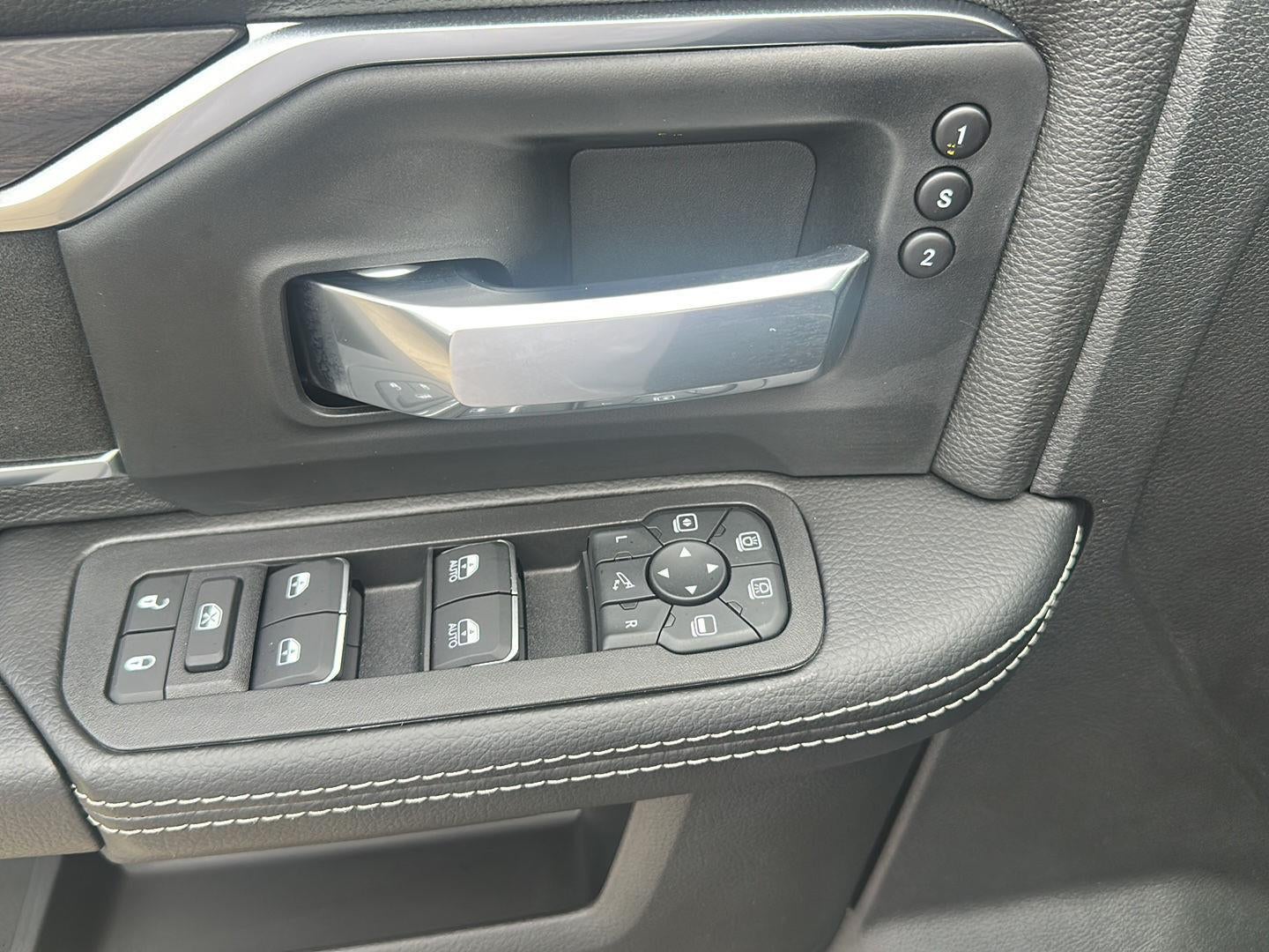 2026 RAM 2500 RAM 2500 LARAMIE CREW CAB 4X4 6'4' BOX