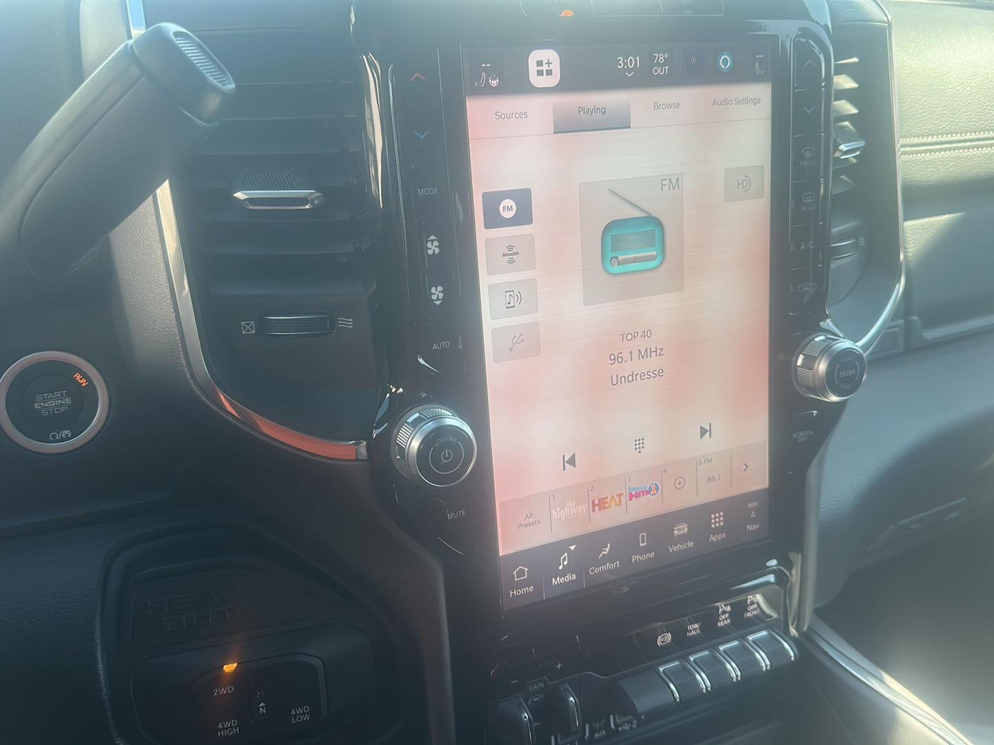 2026 RAM 2500 RAM 2500 LARAMIE CREW CAB 4X4 6'4' BOX