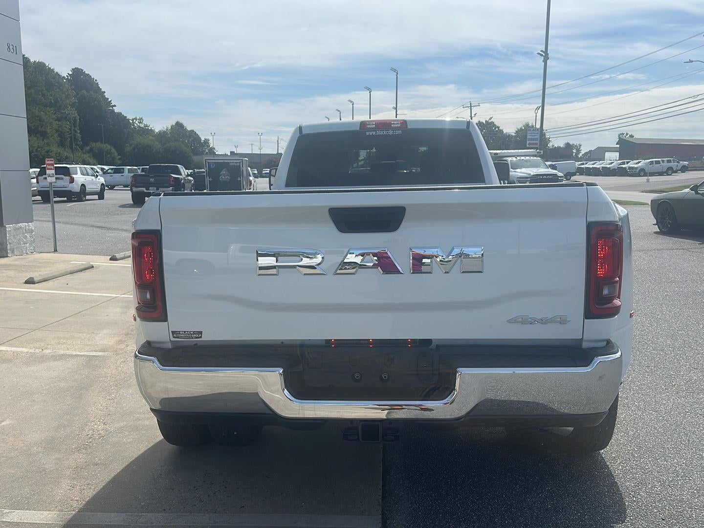 2026 RAM 3500 RAM 3500 TRADESMAN CREW CAB 4X4 8' BOX