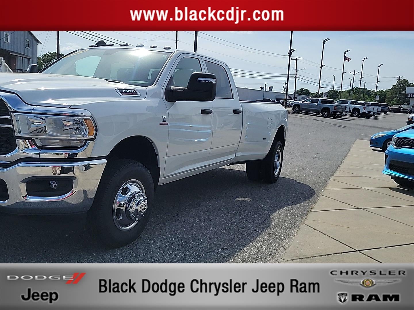 2024 RAM 3500 Tradesman 4X4 Crew Cab LWB's photo