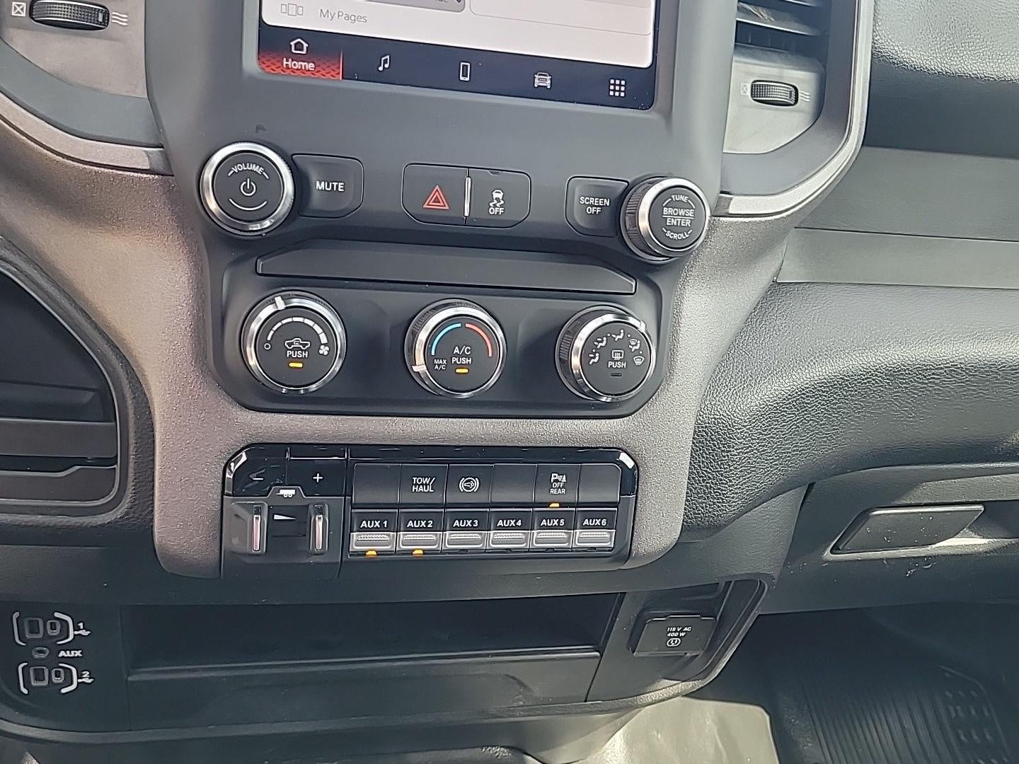 2024 RAM 3500 Tradesman Crew Cab 4x4 8' Box