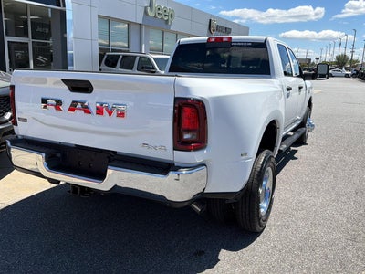 2026 RAM 3500 RAM 3500 TRADESMAN CREW CAB 4X4 8' BOX