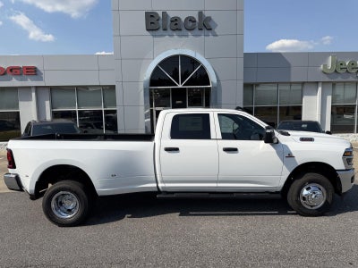 2026 RAM 3500 RAM 3500 TRADESMAN CREW CAB 4X4 8' BOX