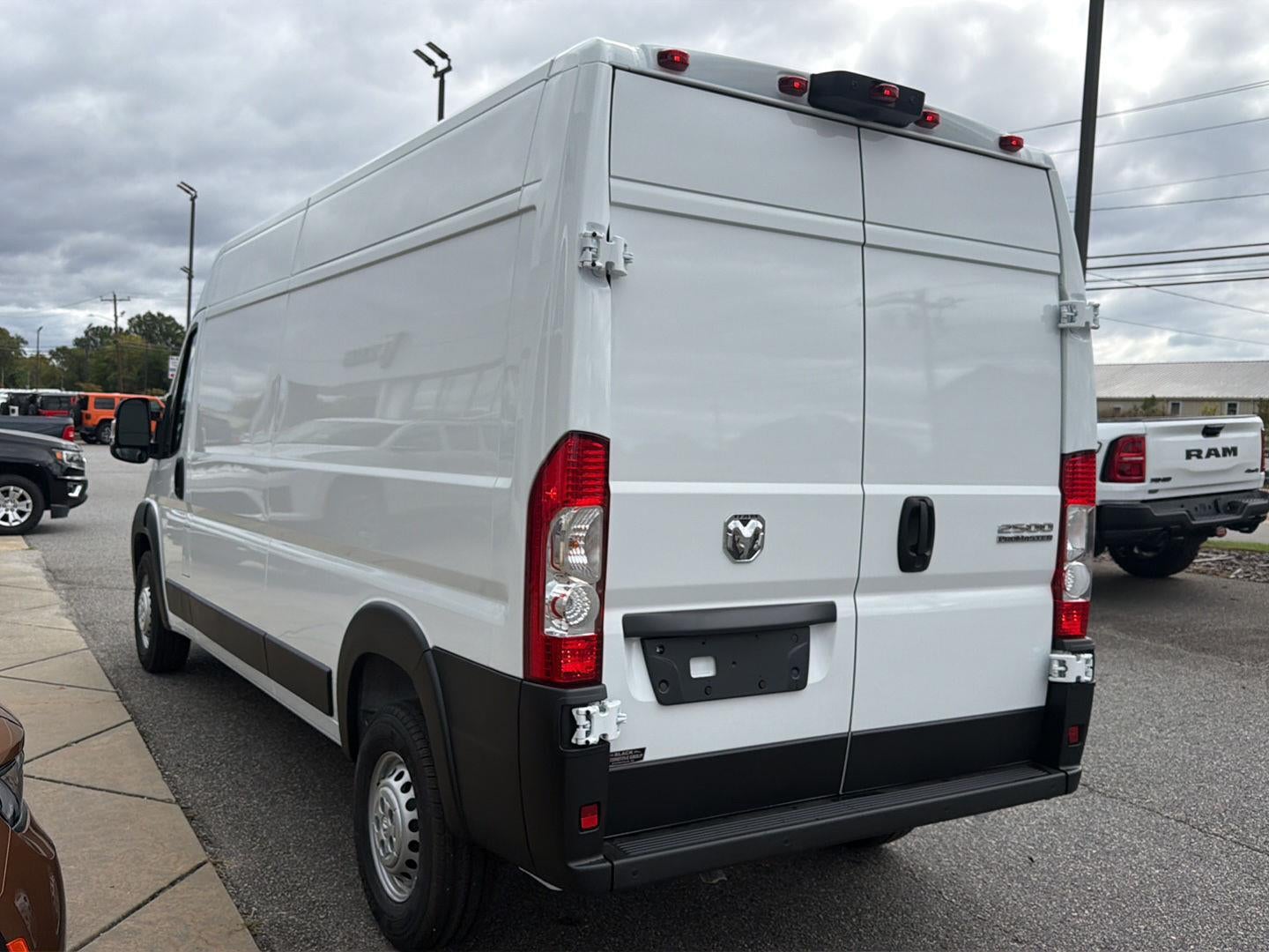 2027 RAM Promaster Tradesman