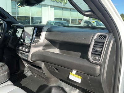 2027 RAM 2500 RAM 2500 TRADESMAN REGULAR CAB 4X4 8' BOX