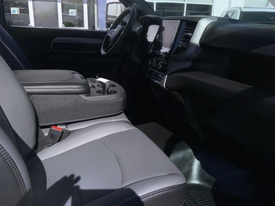 2027 RAM 2500 RAM 2500 TRADESMAN REGULAR CAB 4X4 8' BOX