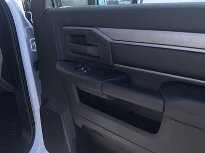 2027 RAM 2500 RAM 2500 TRADESMAN REGULAR CAB 4X4 8' BOX