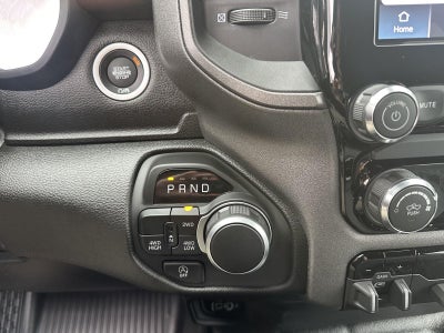 2026 RAM 1500 RAM 1500 TRADESMAN CREW CAB 4X4 5'7' BOX