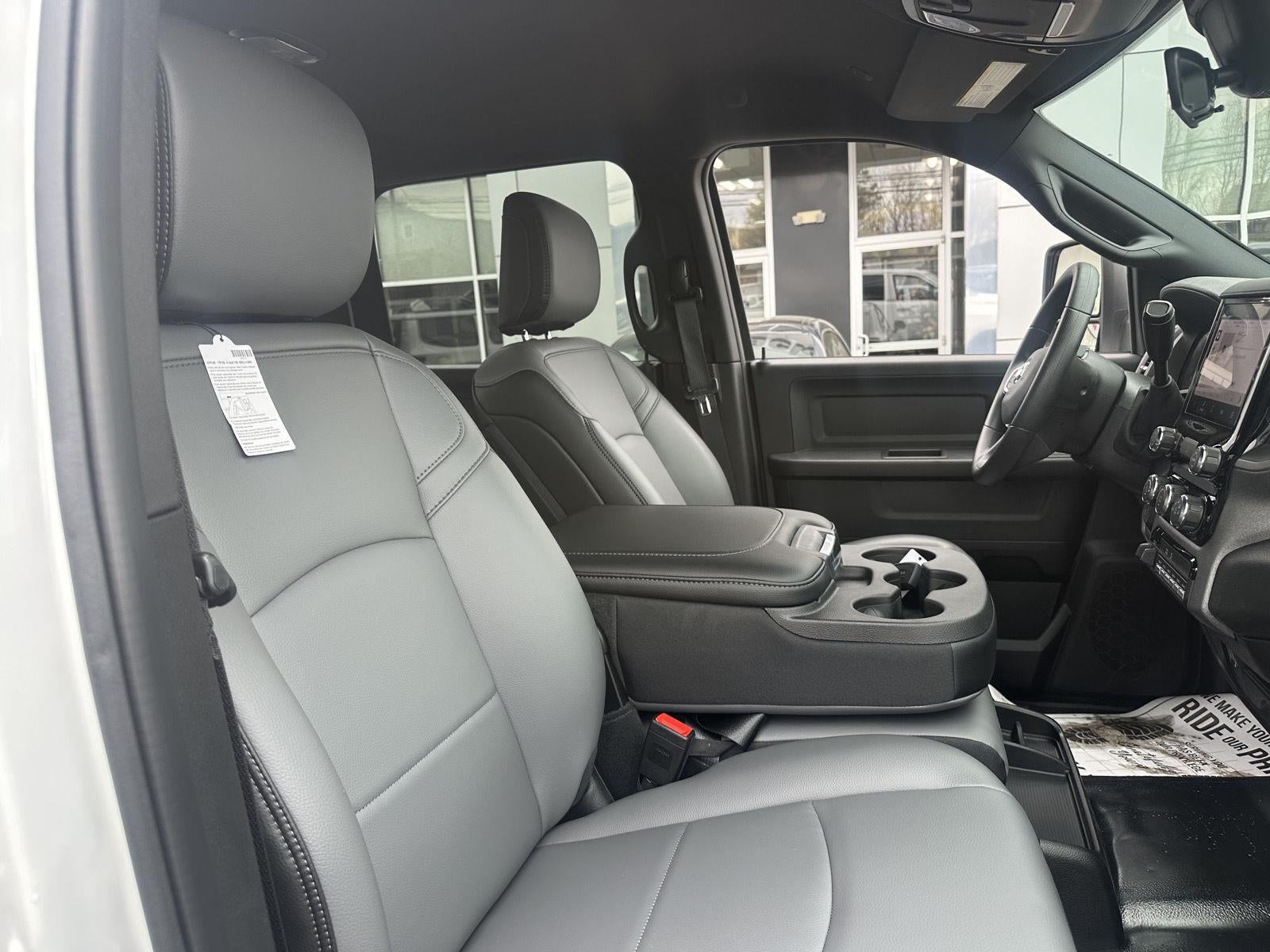 2026 RAM 2500 RAM 2500 TRADESMAN CREW CAB 4X4 6'4' BOX