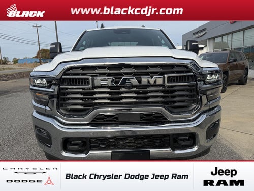 2027 RAM 2500 RAM 2500 TRADESMAN CREW CAB 4X4 6'4' BOX